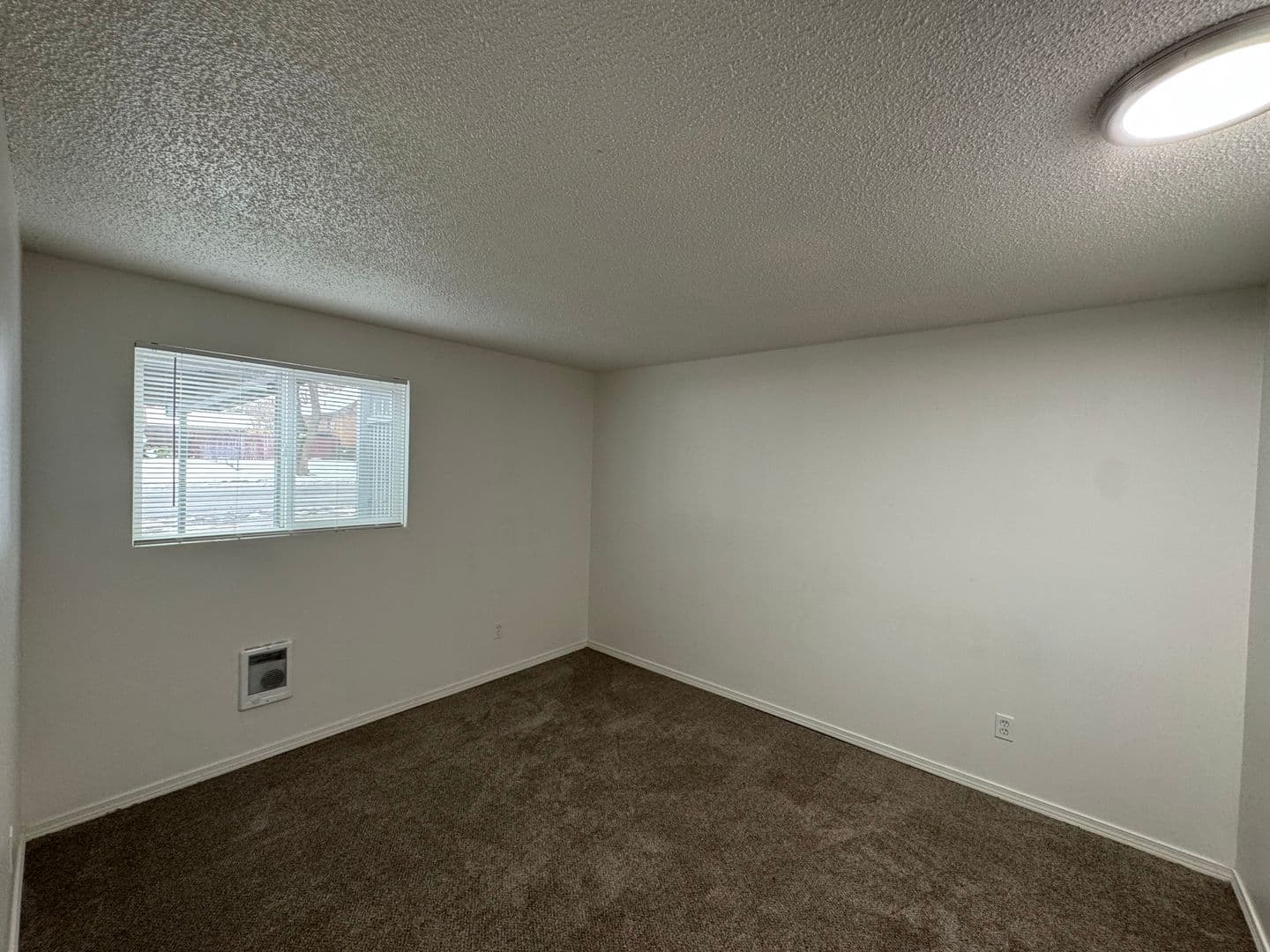 Millwood Apartment: 8927 E Liberty Ave