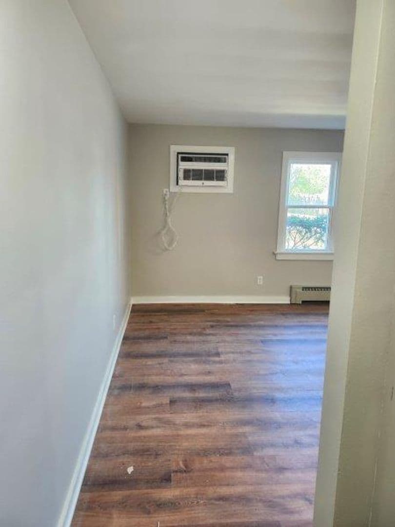 Monona Apartment: 3909 Monona Drive