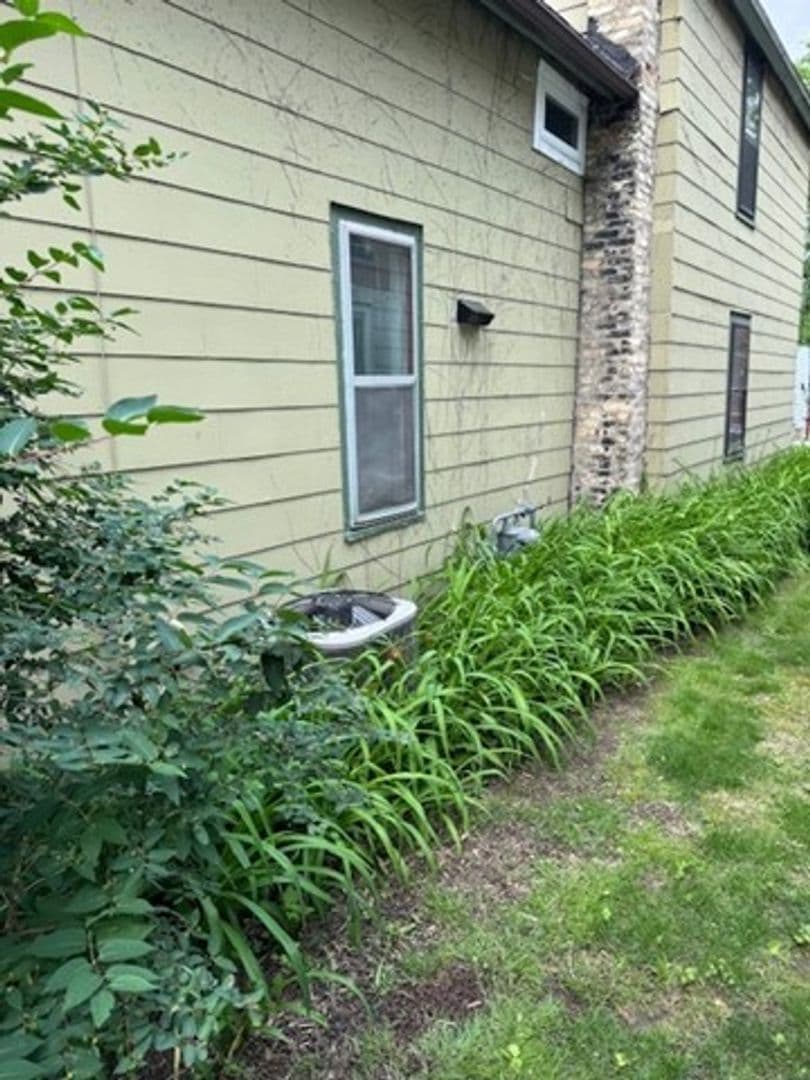 Madison Apartment: 1145 Williamson Street