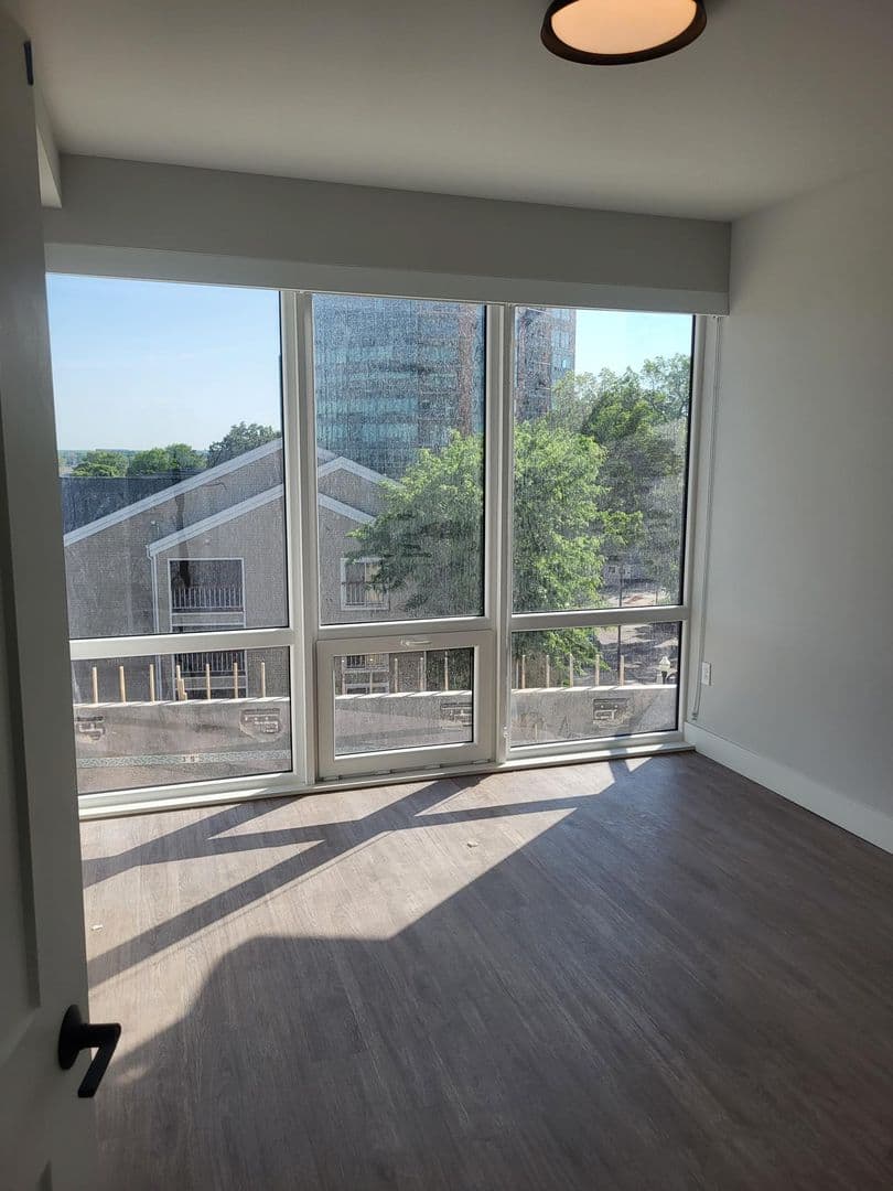 Madison Apartment: 179 West Wilson Street