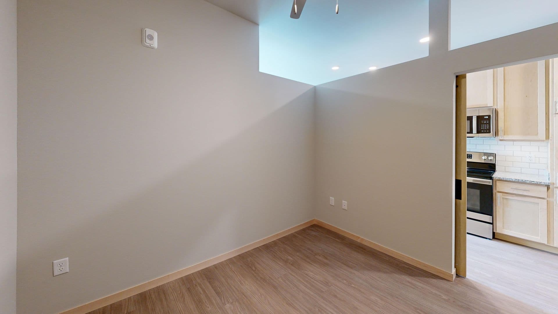 Madison Apartment: 512 S. Yellowstone Drive