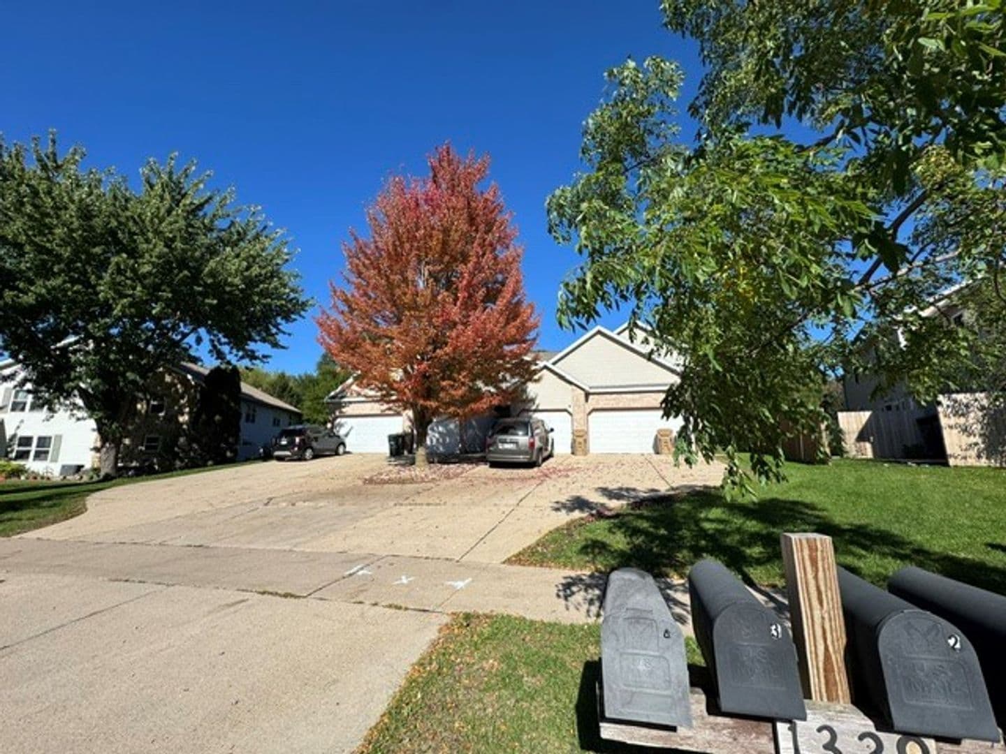 Madison Apartment: 1329 Glacier Hill Drive