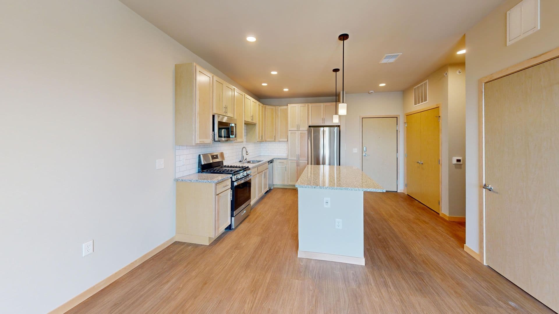 Madison Apartment: 512 S. Yellowstone Drive