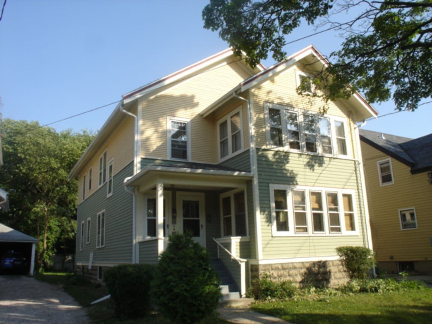 Madison Apartment: 2537 East Johnson Street