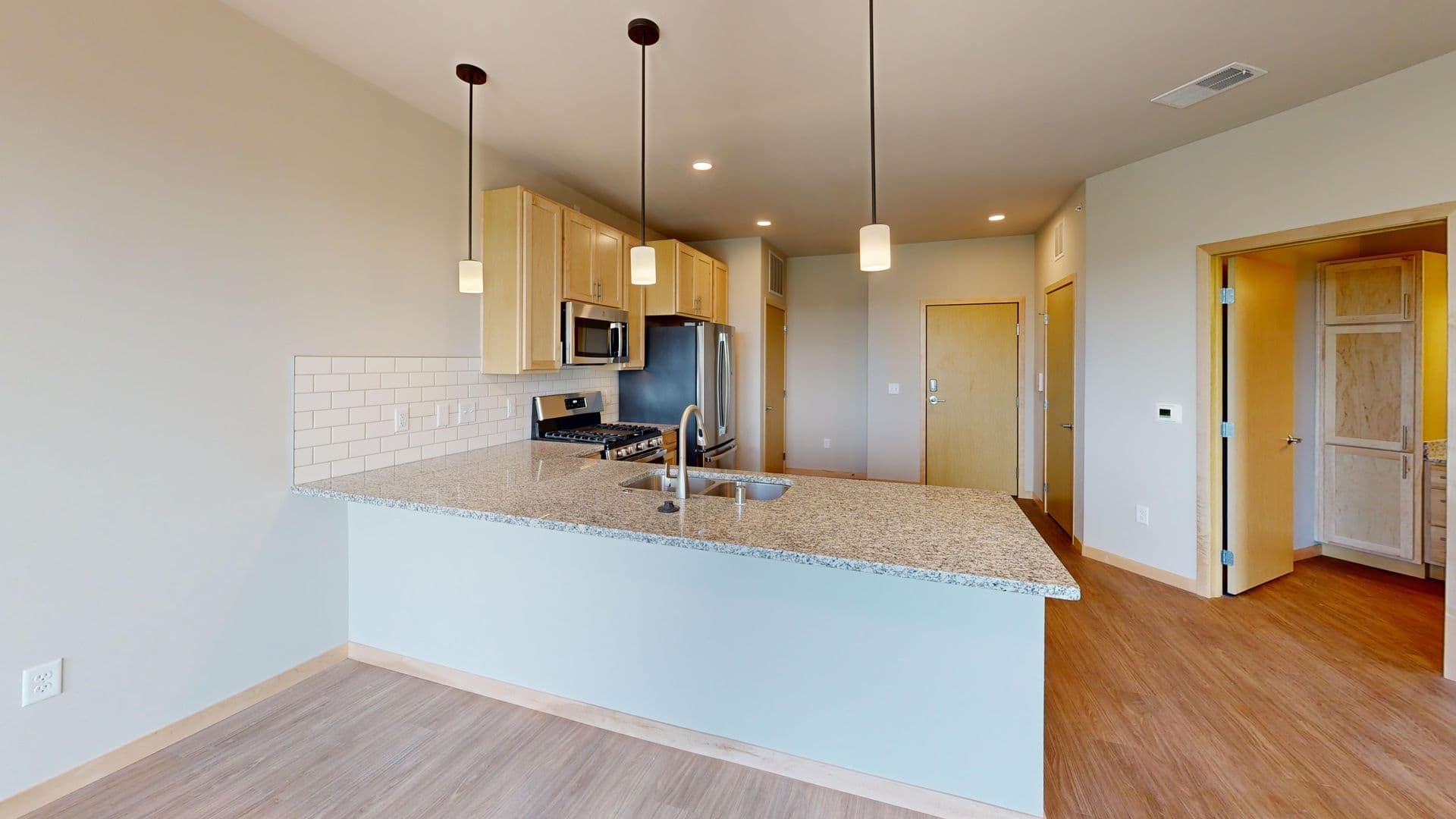 Madison Apartment: 512 S. Yellowstone Drive