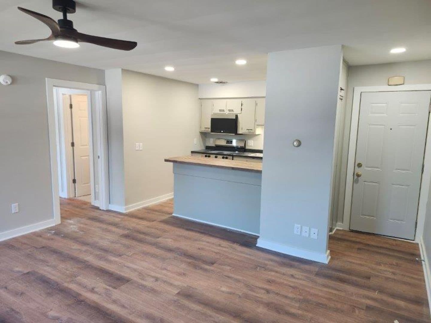 Monona Apartment: 3909 Monona Drive