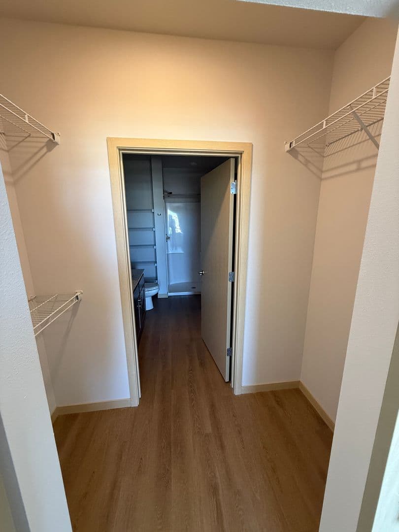 Monona Apartment: 5103 Monona Drive
