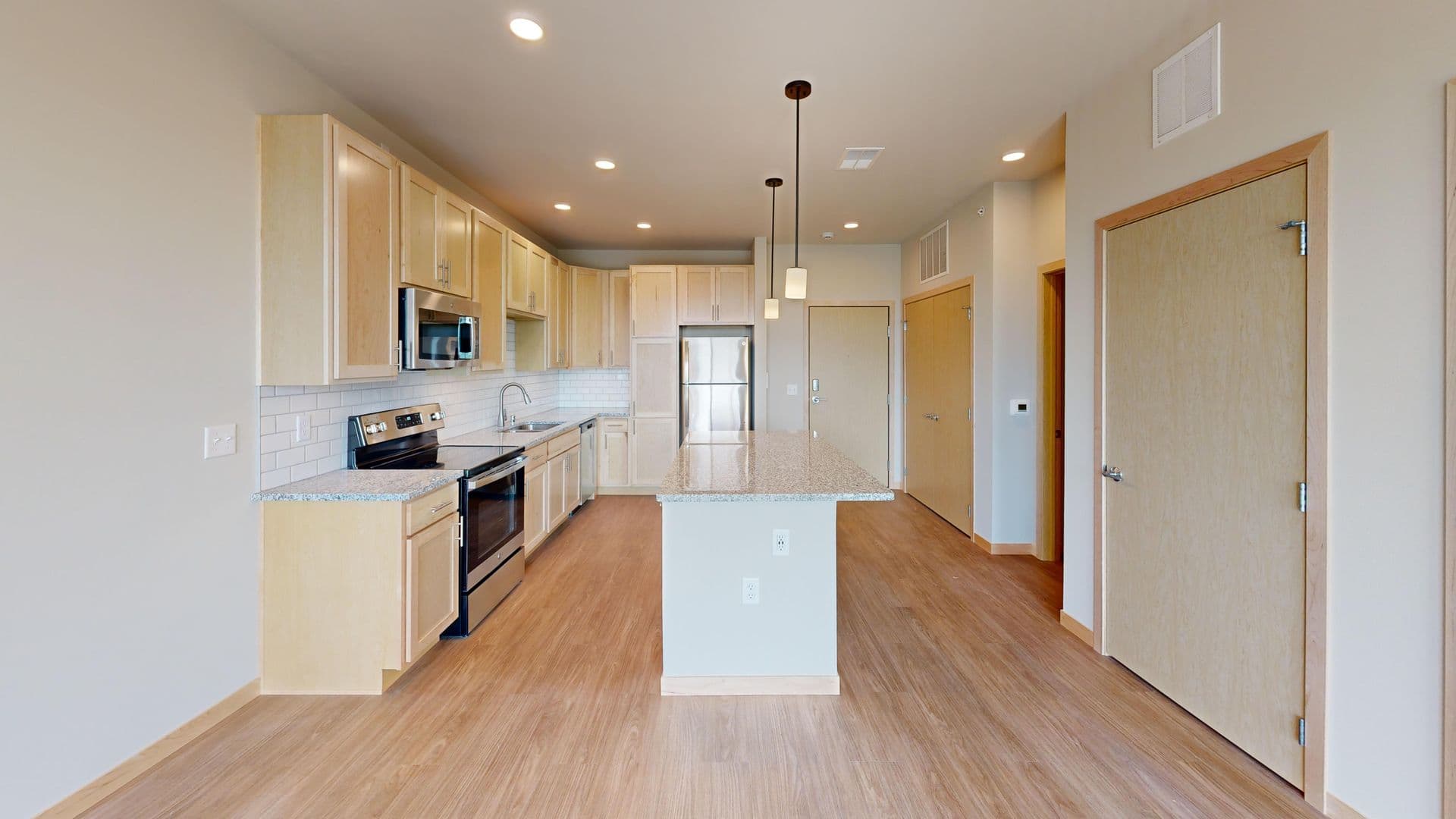 Madison Apartment: 512 S. Yellowstone Drive
