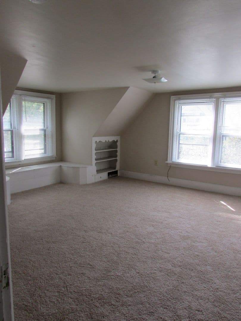 Madison Apartment: 11 North Franklin Street