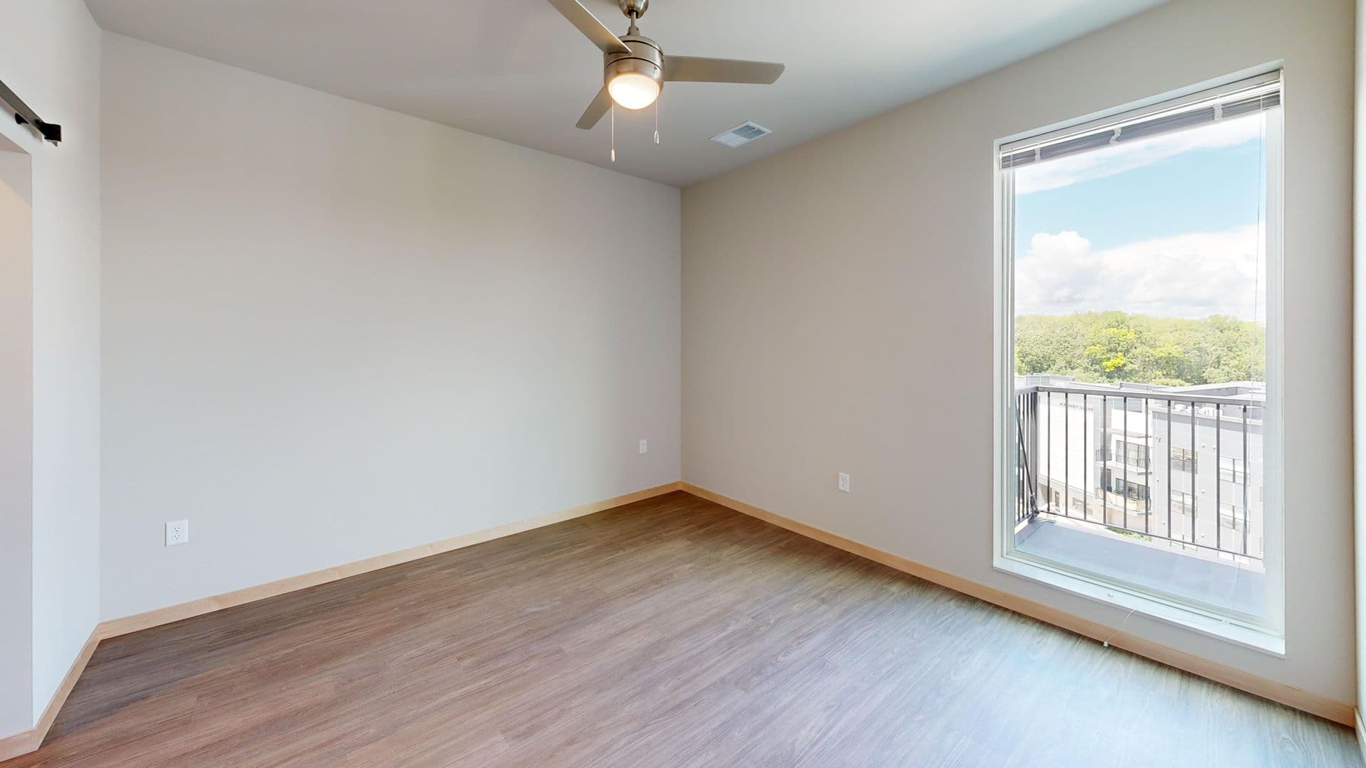 Madison Apartment: 512 S. Yellowstone Drive