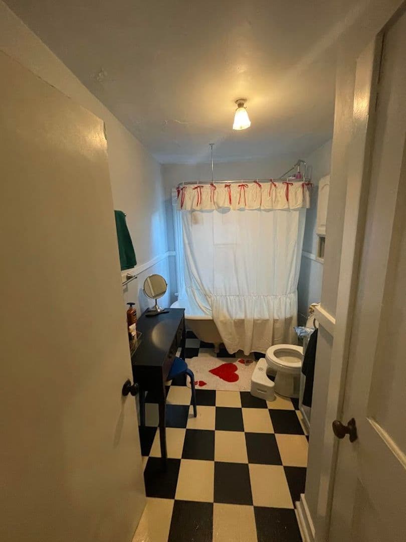 Madison Apartment: 127 South Butler Street