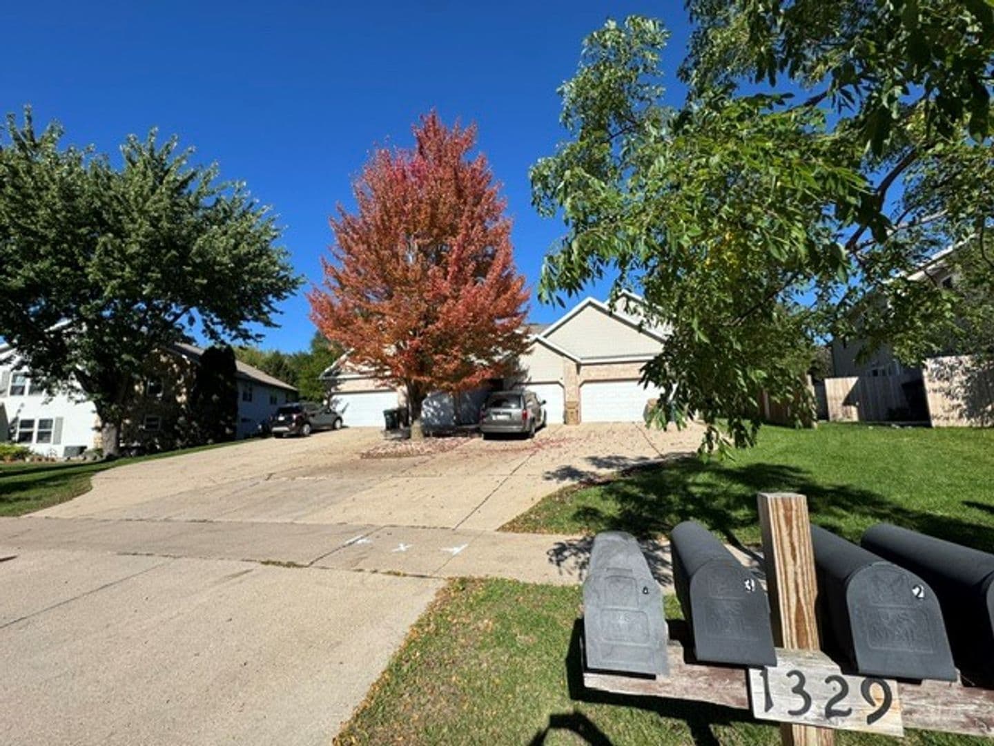 Madison Apartment: 1329 Glacier Hill Drive