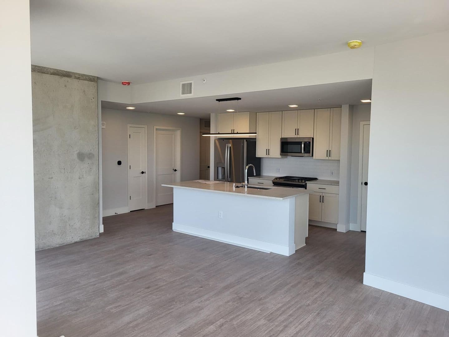 Madison Apartment: 179 West Wilson Street