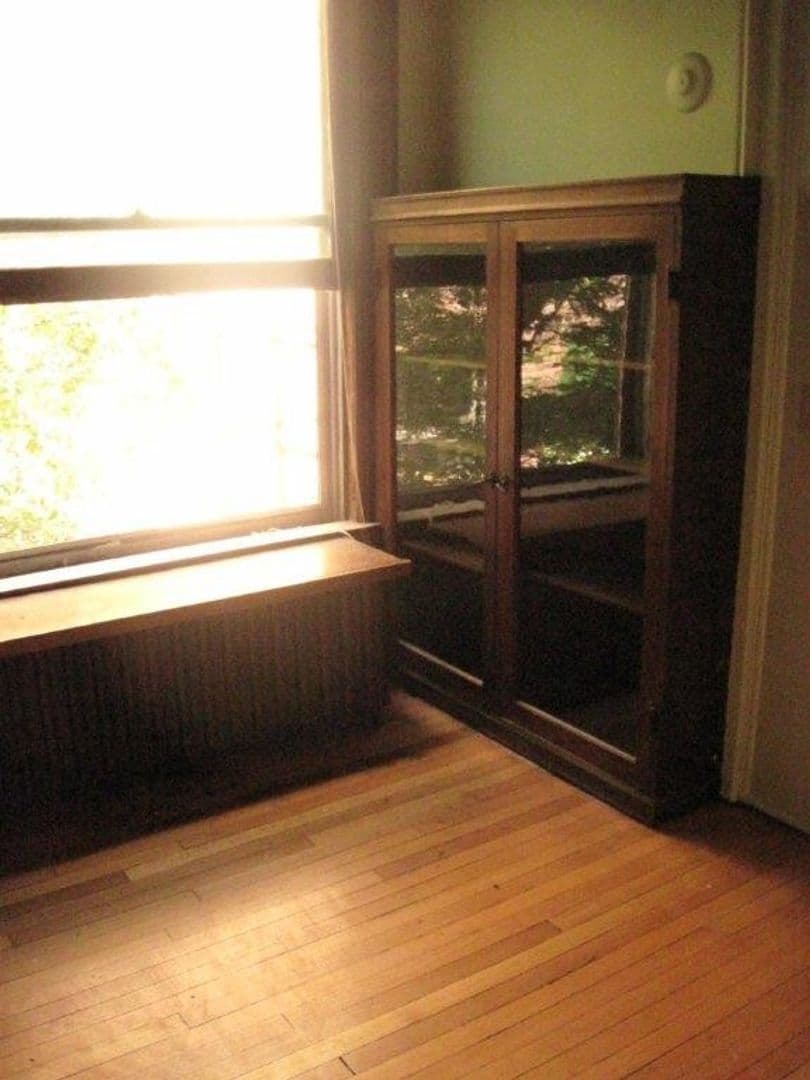Madison Apartment: 529 North Pinckney Street