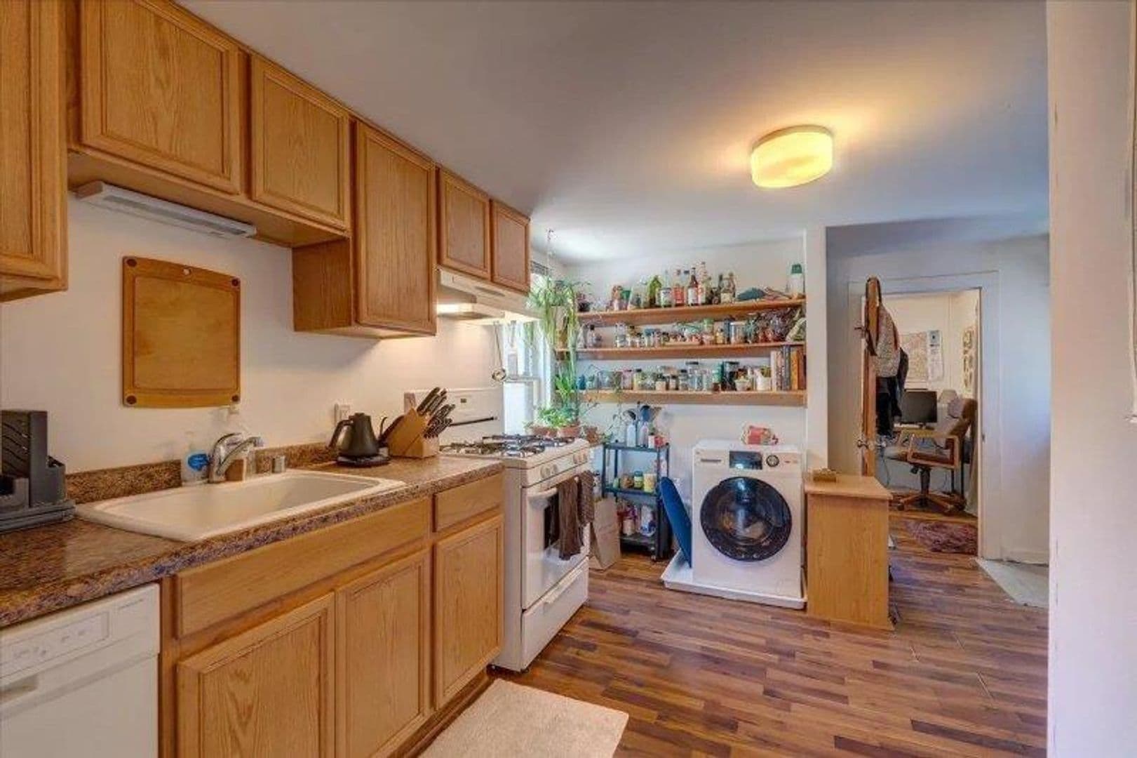 Madison Apartment: 1145 Williamson Street