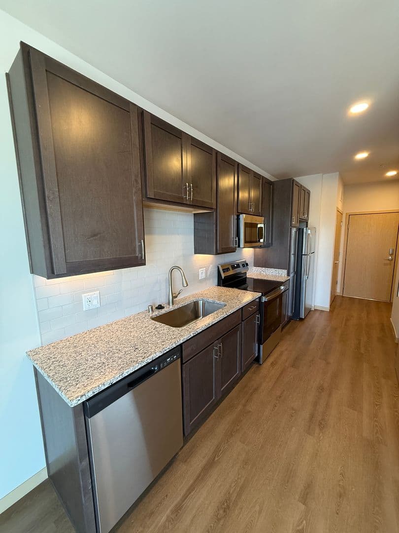Monona Apartment: 5103 Monona Drive