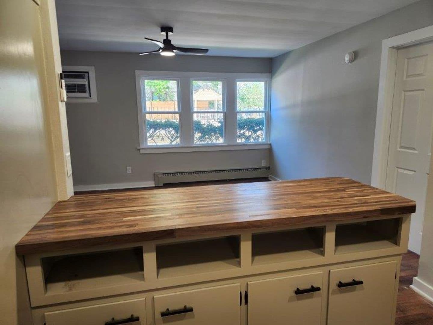 Monona Apartment: 3909 Monona Drive