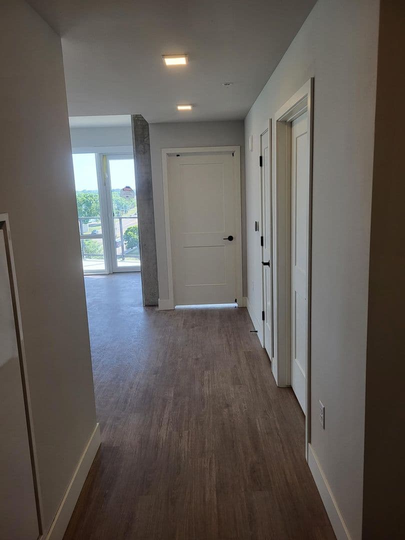 Madison Apartment: 179 West Wilson Street