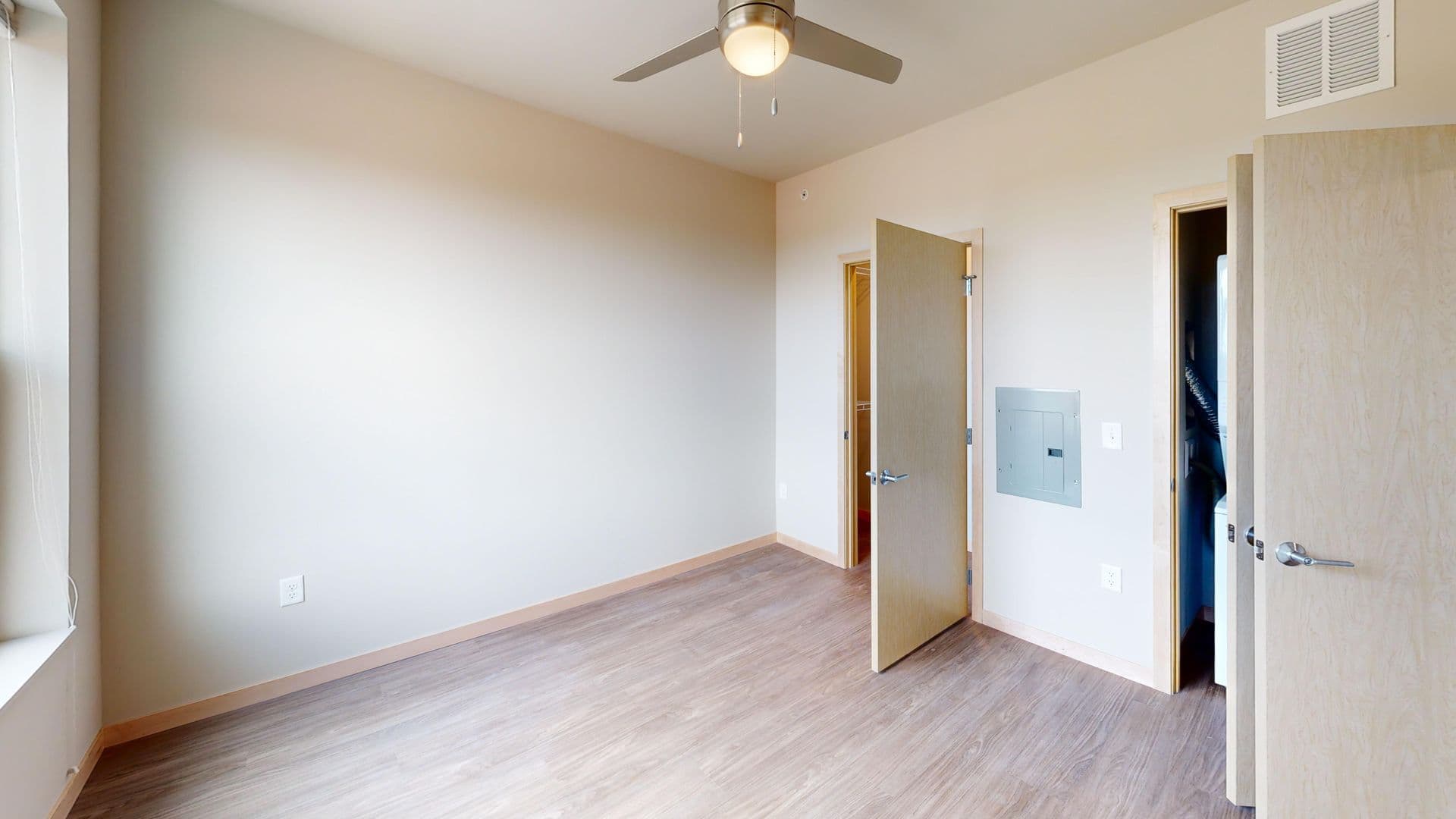 Madison Apartment: 512 S. Yellowstone Drive