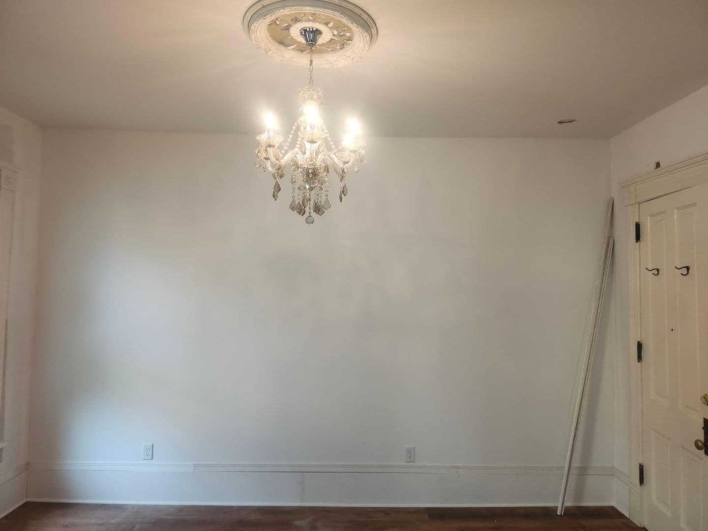 Madison Apartment: 121 East Gilman Street