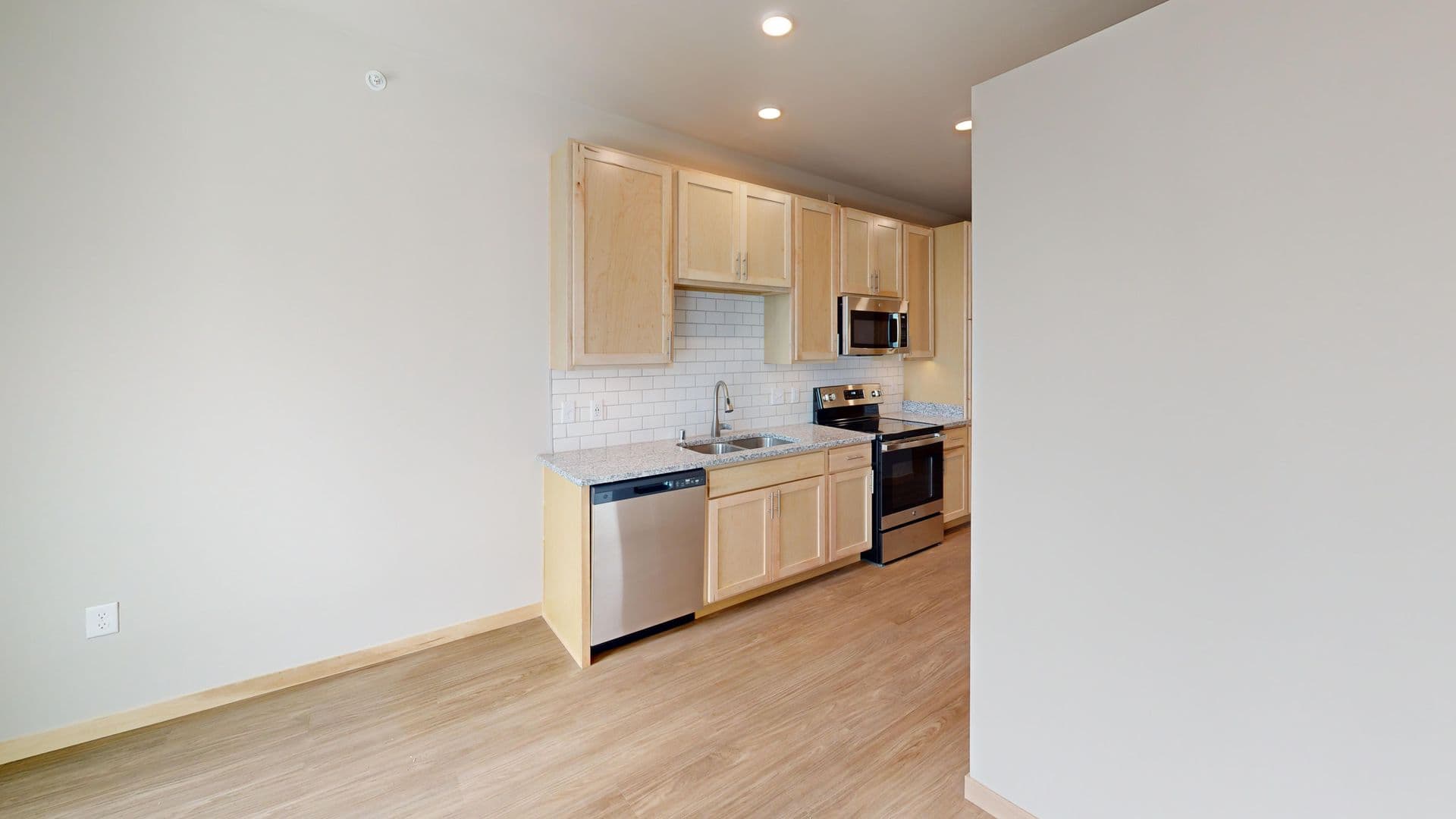 Madison Apartment: 512 S. Yellowstone Drive