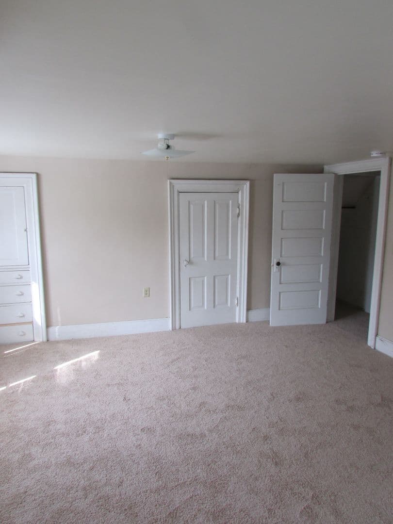 Madison Apartment: 11 North Franklin Street