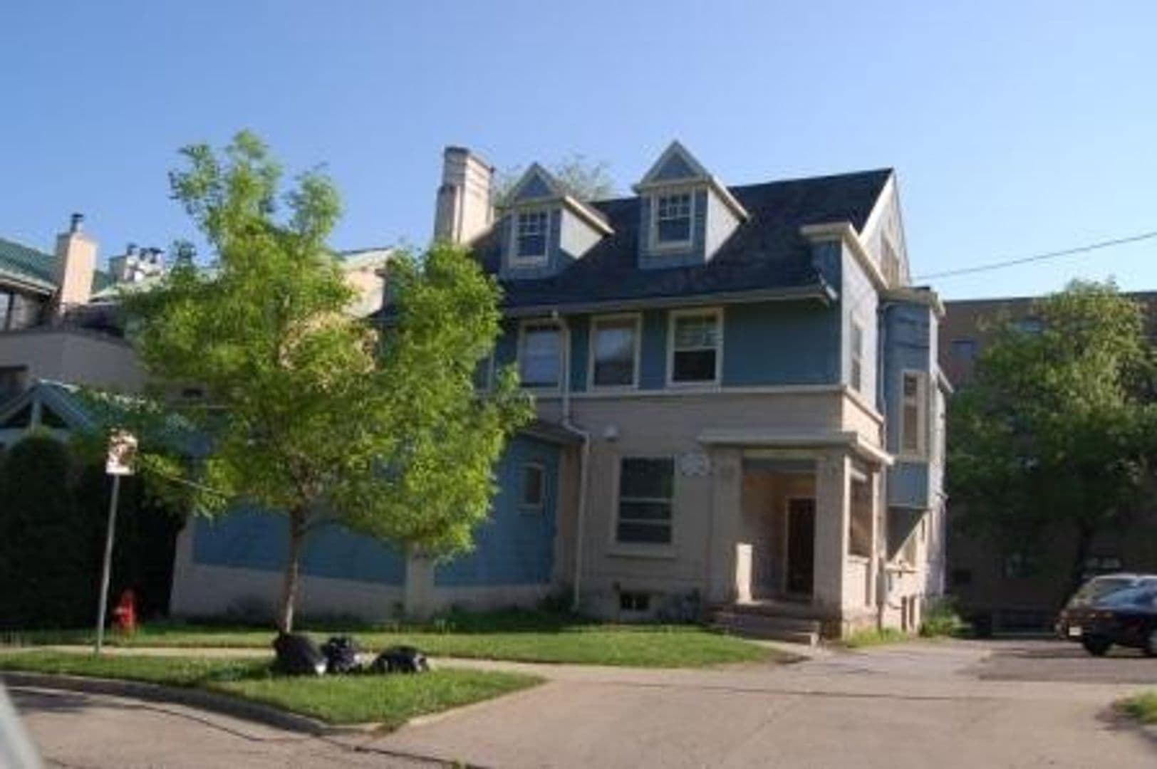 Madison Apartment: 529 North Pinckney Street