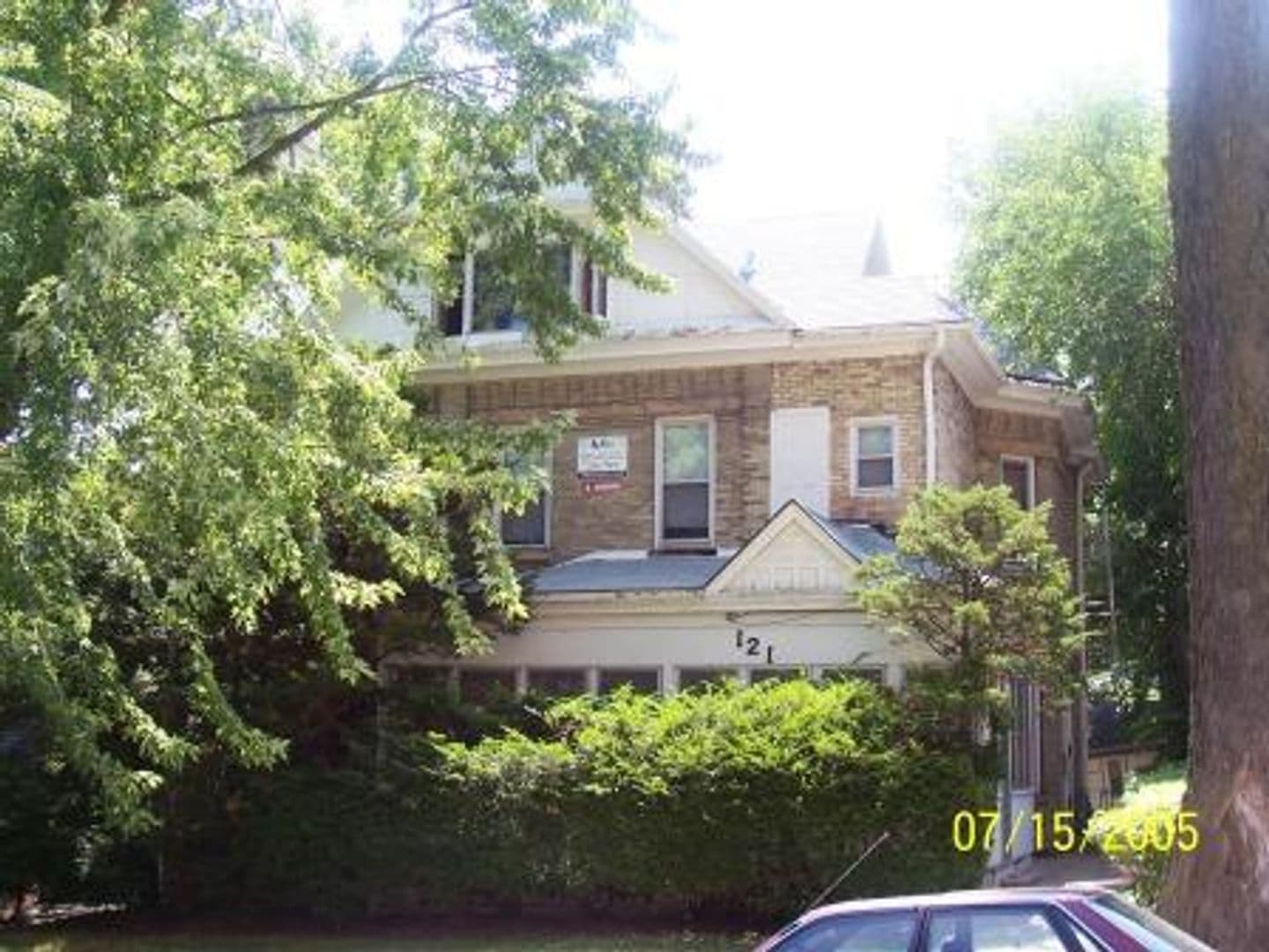 Madison Apartment: 121 East Gilman Street