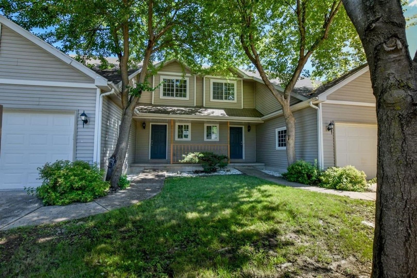 Madison Apartment: 1329 Glacier Hill Drive