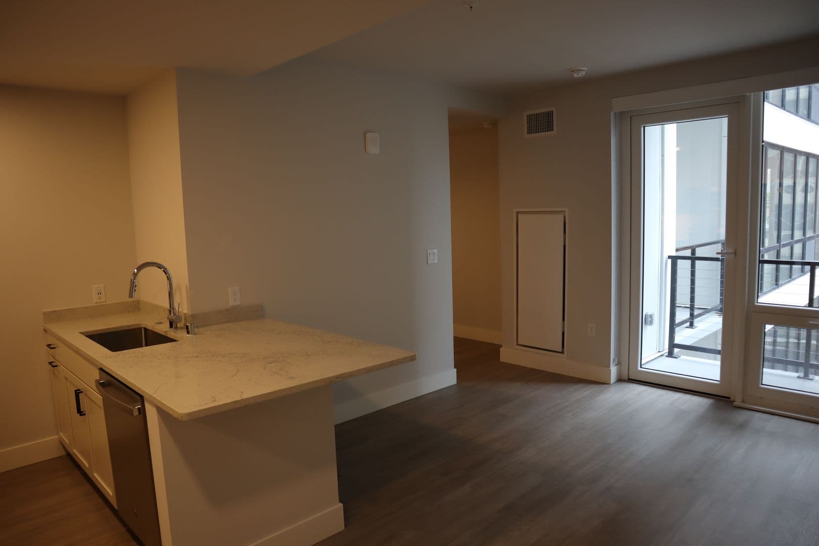 Madison Apartment: 179 West Wilson Street