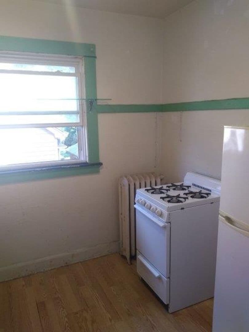 Madison Apartment: 1035 Spaight Street