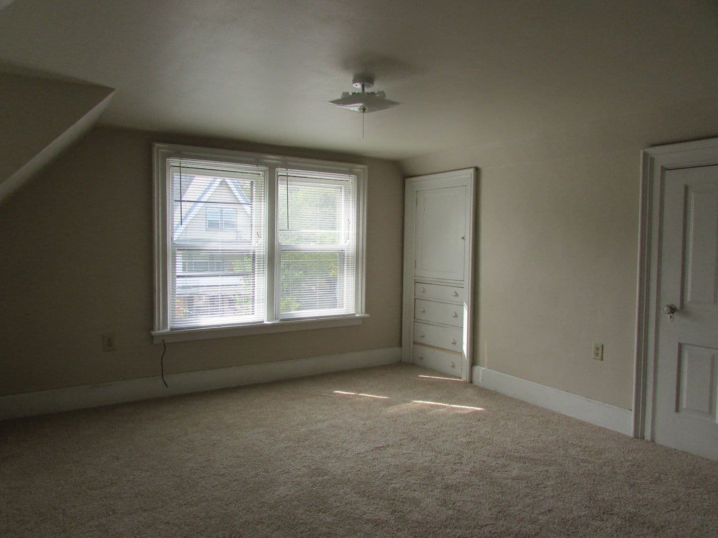 Madison Apartment: 11 North Franklin Street