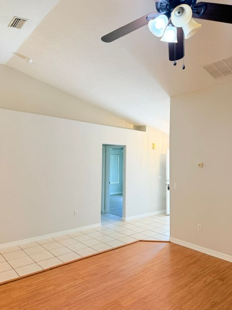 Palm Coast Apartment: 5 Pontiac Lane