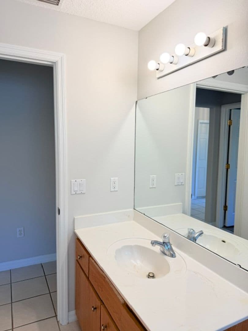 Palm Coast Apartment: 5 Pontiac Lane
