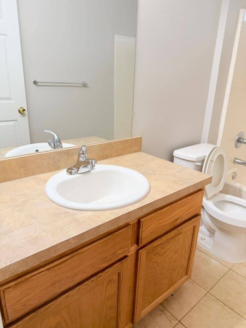 Palm Coast Apartment: 25 Ryarbor dr