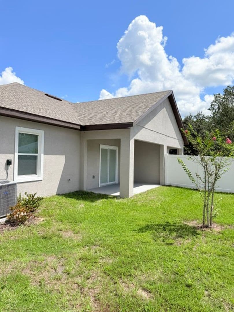 Palm Coast Apartment: 16 Slumberland Path