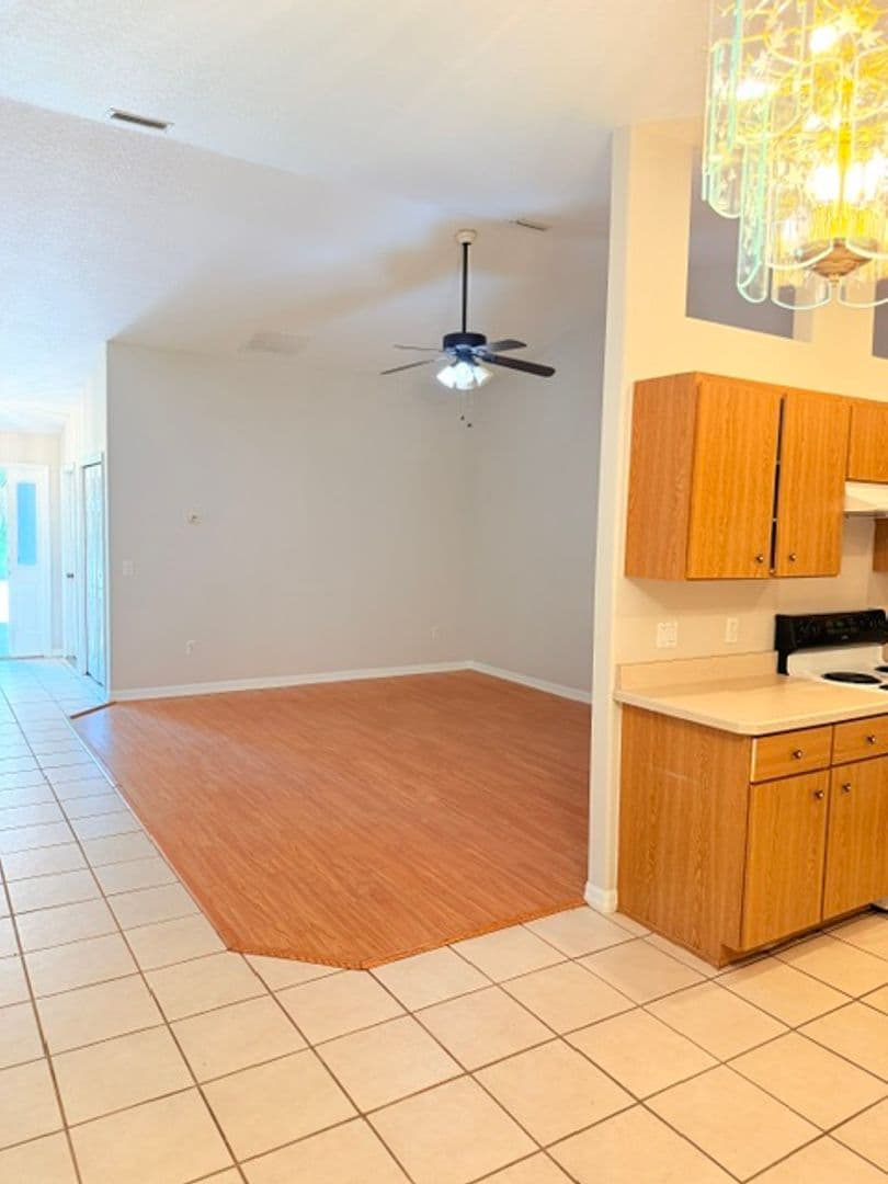 Palm Coast Apartment: 5 Pontiac Lane