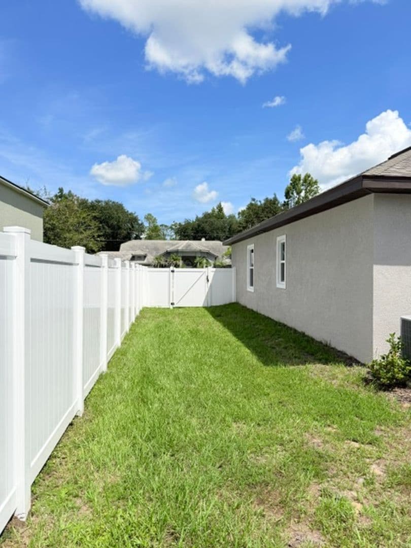 Palm Coast Apartment: 16 Slumberland Path