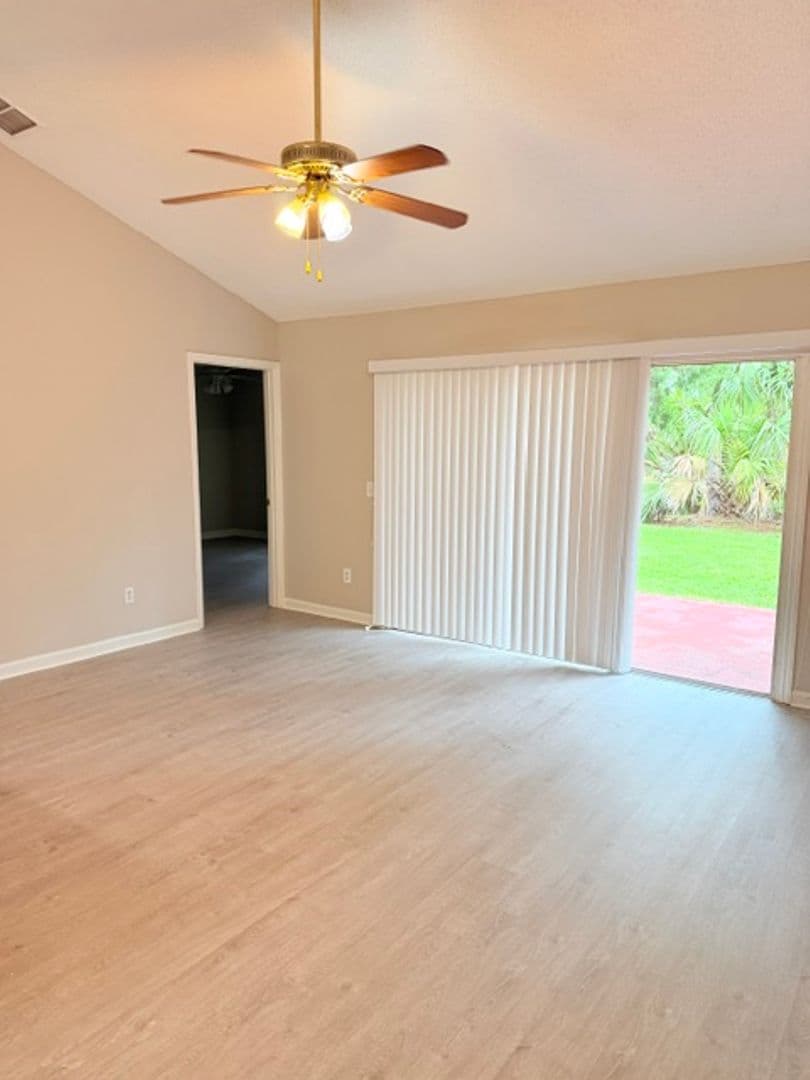 Palm Coast Apartment: 25 Ryarbor dr