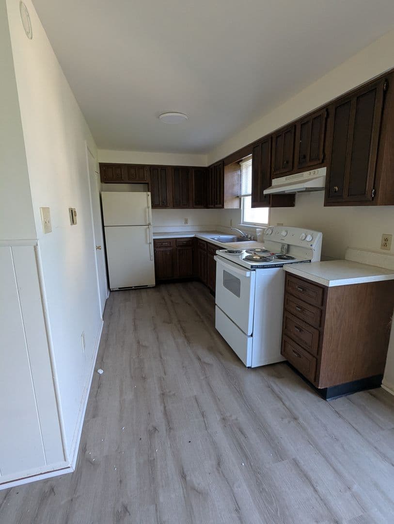 Martinsburg Townhome: 230 Surrey Court