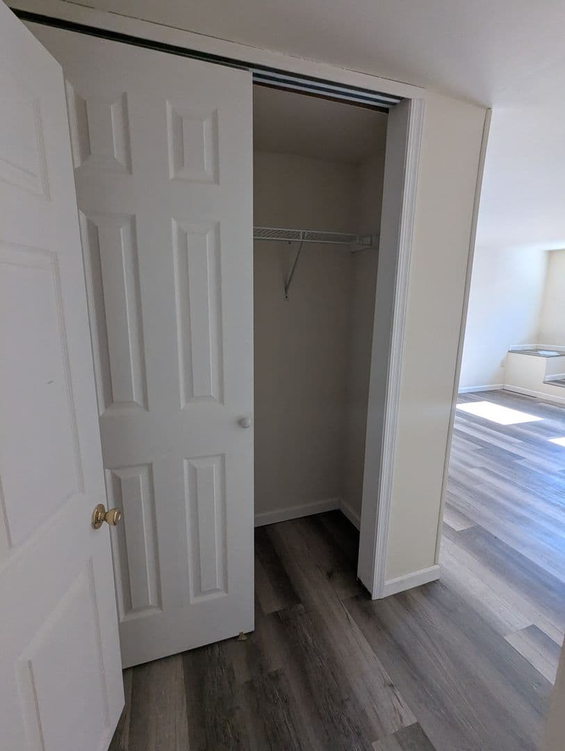 Shepherdstown Apartment: 108 EWashington- 300-400 SPrincess