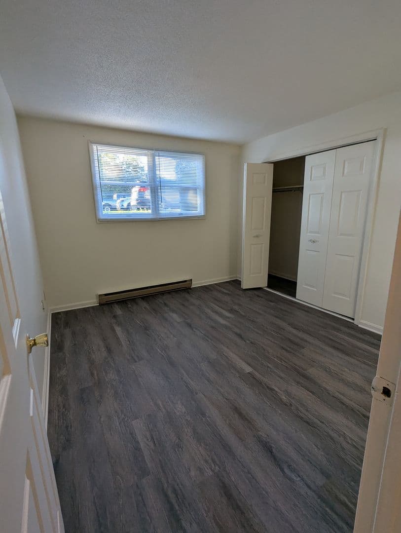 Martinsburg Apartment: 17 Hinton Court