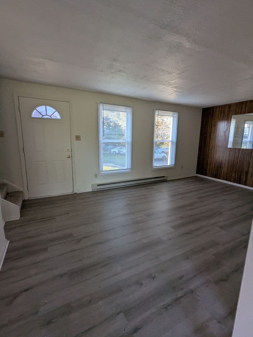 Martinsburg Townhome: 230 Surrey Court
