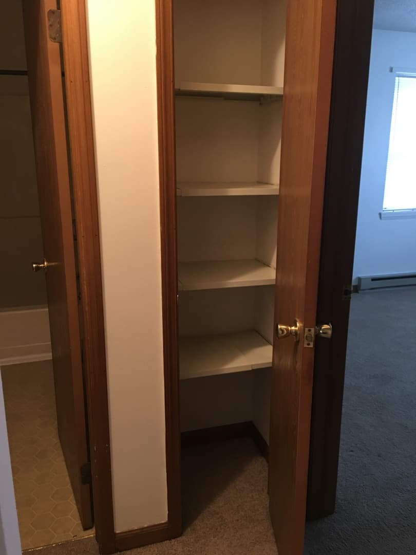 Martinsburg Apartment: 122 Jackson Place