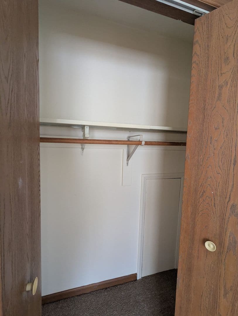 Martinsburg Apartment: 122 Jackson Place