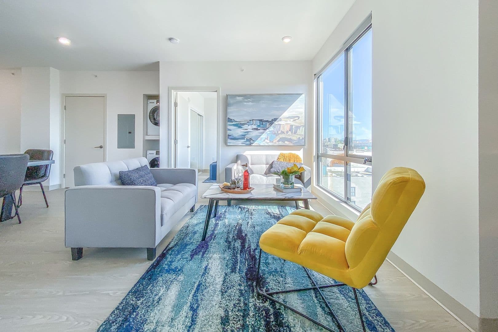 San Francisco Apartment: 363 6th St
