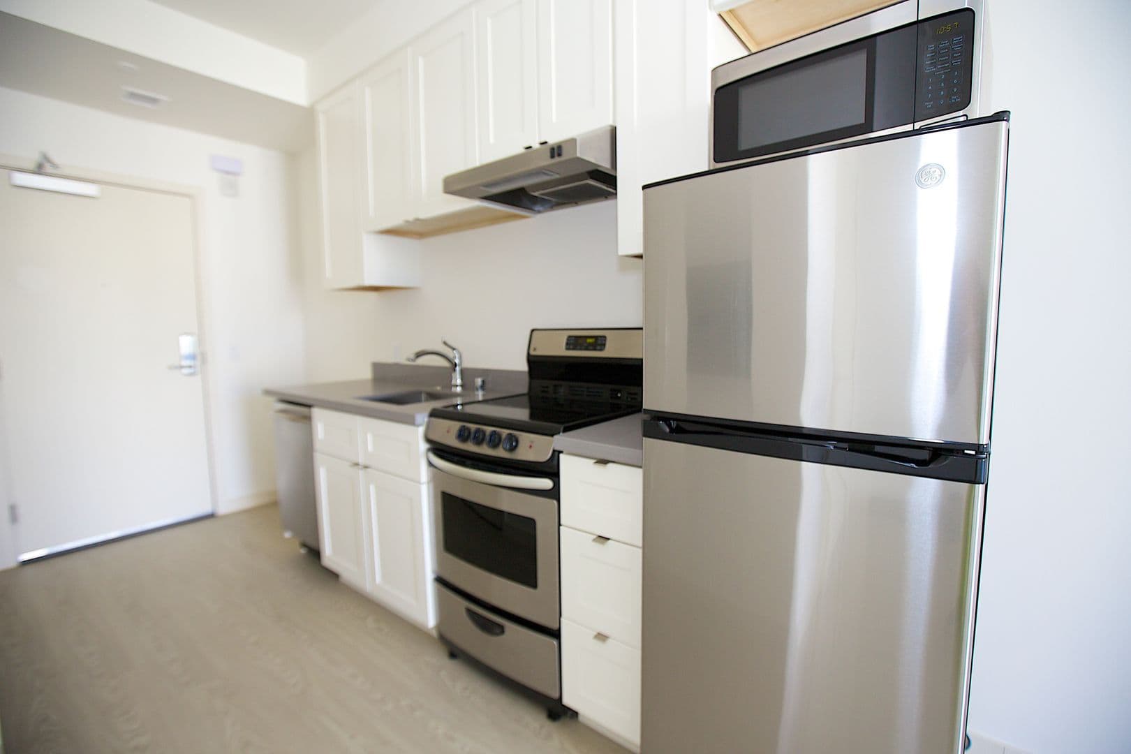 San Francisco Apartment: 1335 Folsom St