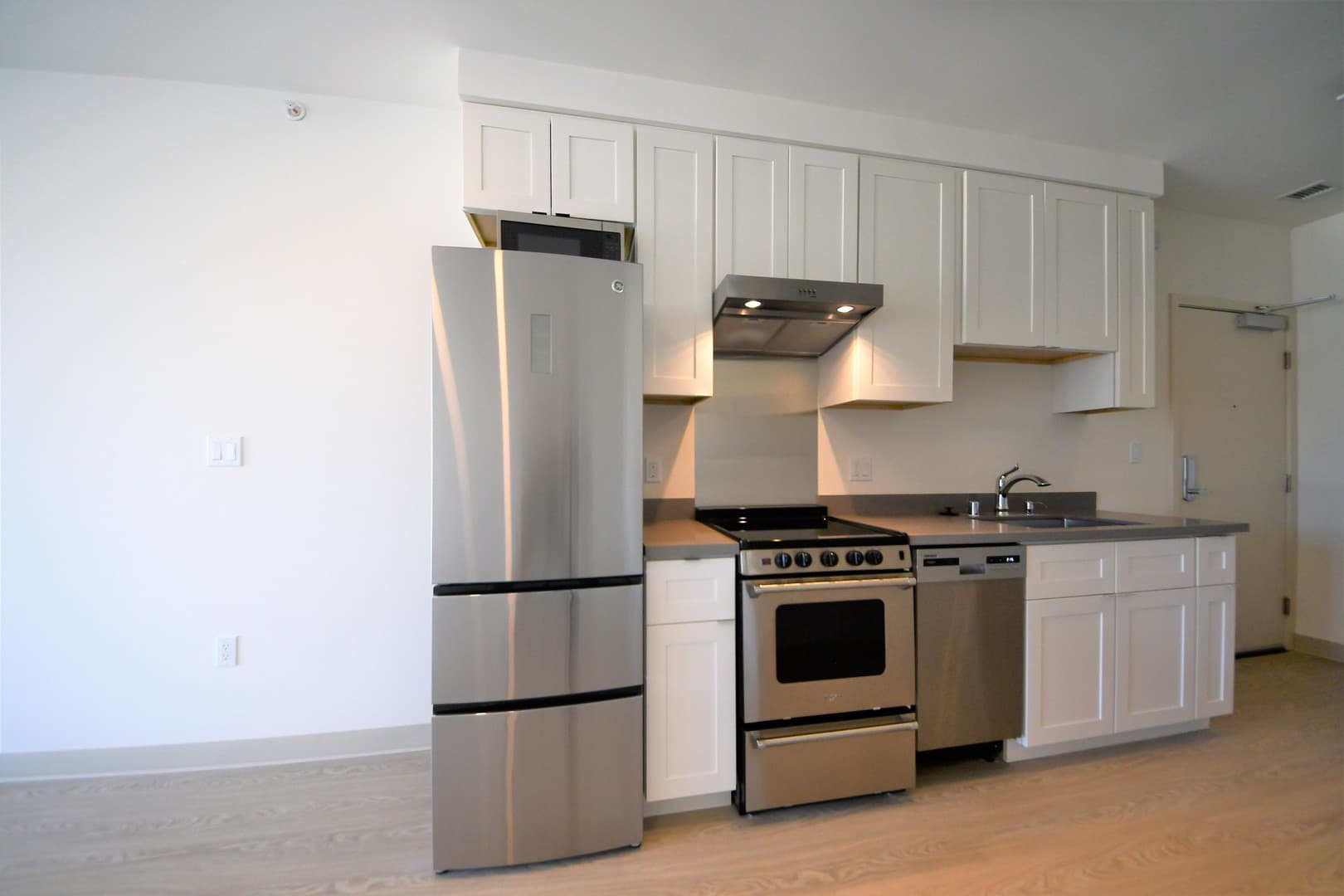 San Francisco Apartment: 24 Franklin St