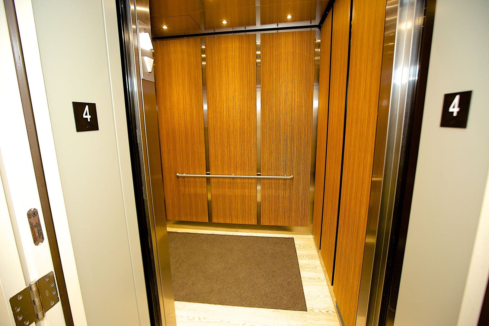San Francisco Apartment: 1335 Folsom St