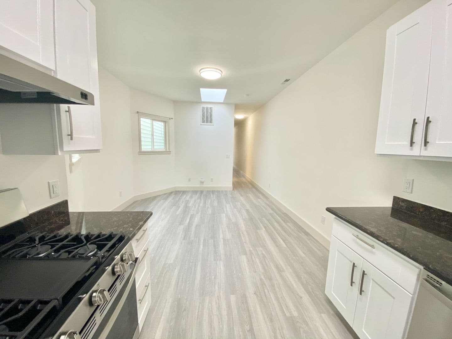 San Francisco Apartment: 1242 Howard St